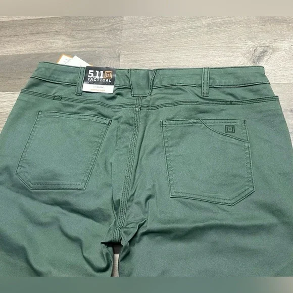 Women’s 5.11 Defender -Flex pant size 16 long - Picture 2 of 12